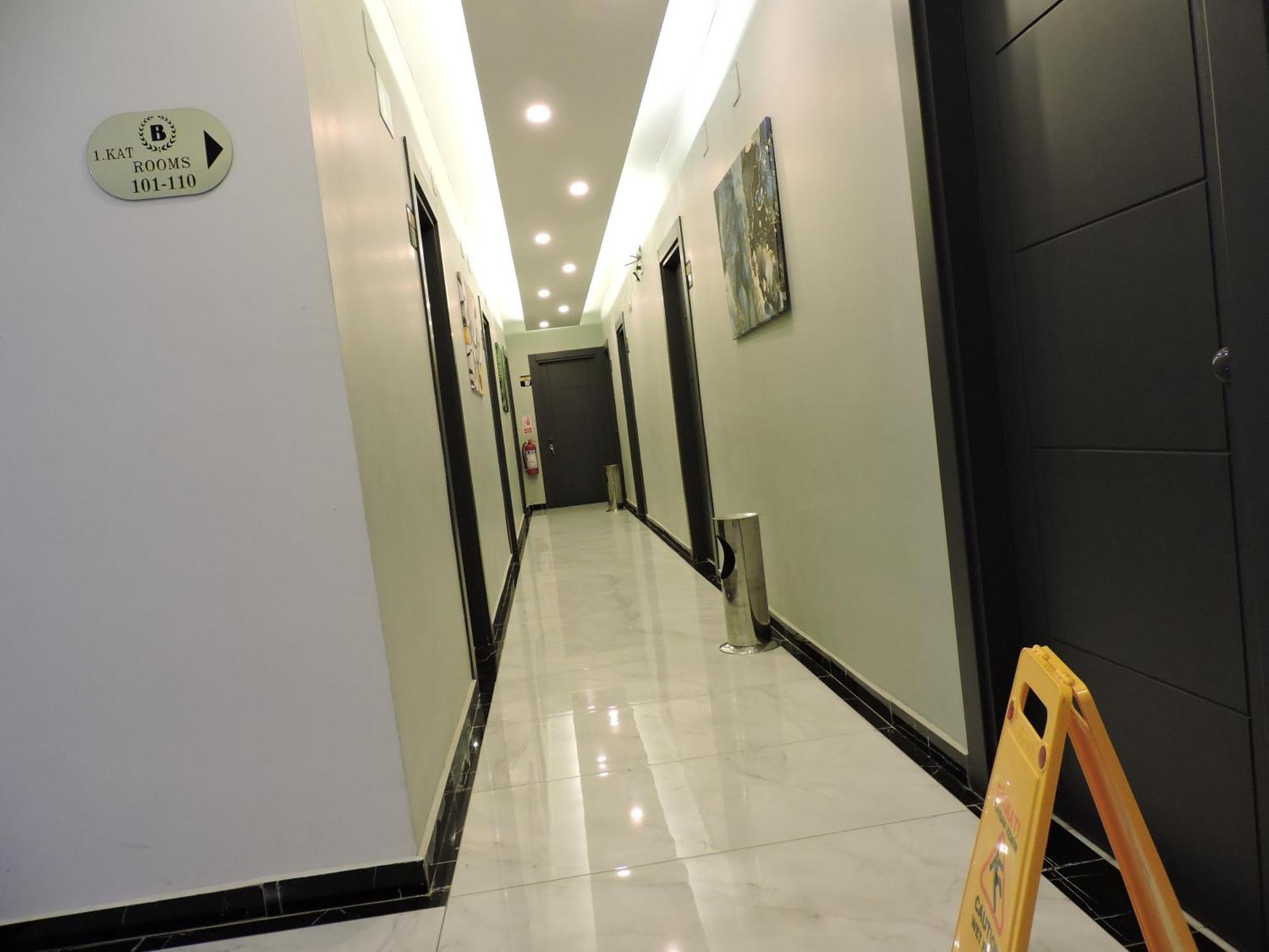 Basar Hotel Erdemli エクステリア 写真